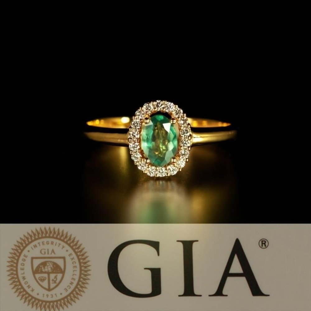 Natural Alexandrite June Birthstone Diamond 18k Yellow Gold Ring